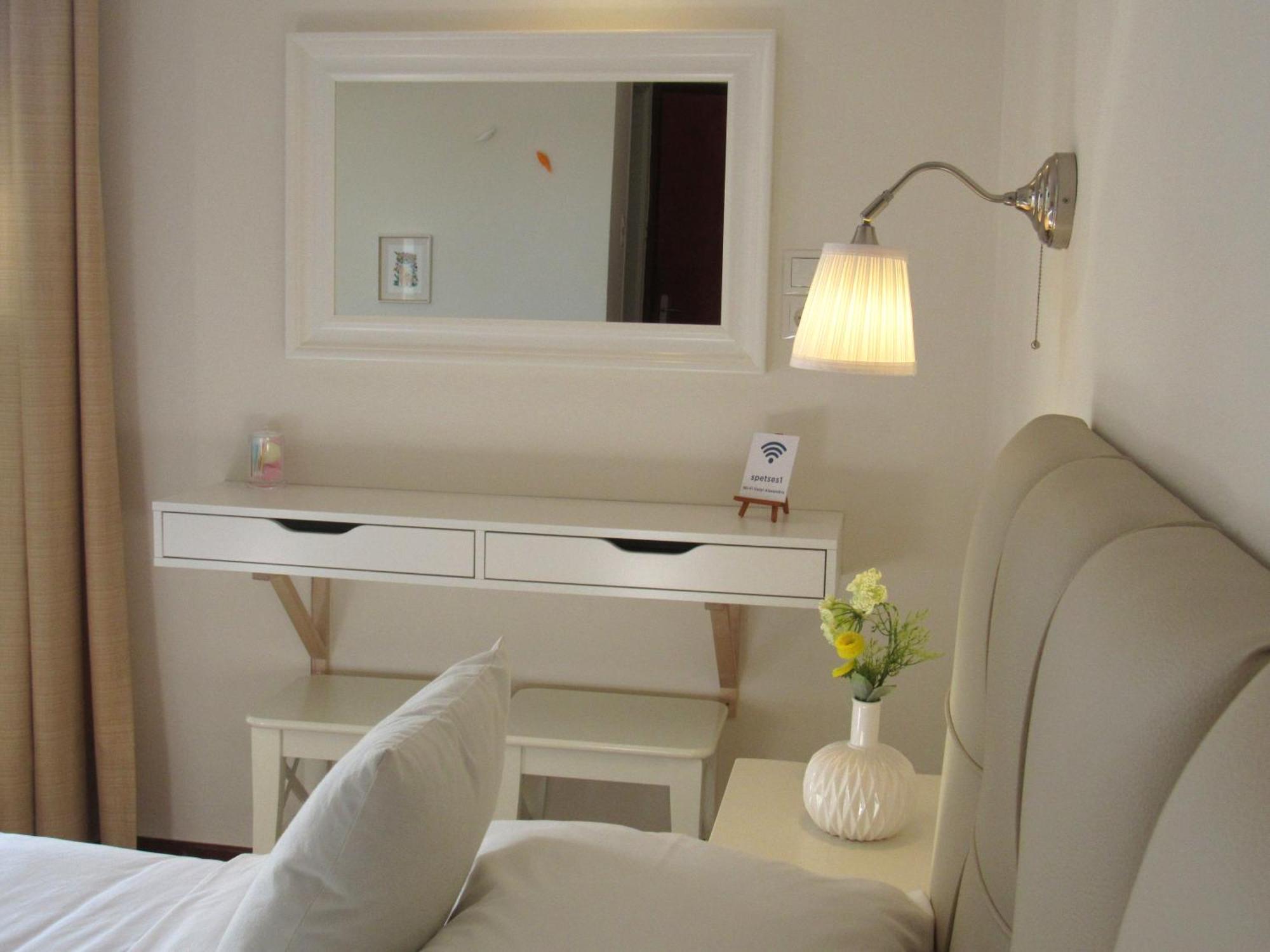 Alexandris Hotel Spetses Town Bilik gambar